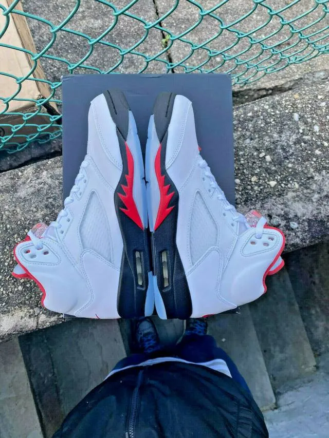 2020 Nike Air Jordan Retro V 5 "FIRE RED" DA1911-102 Met...