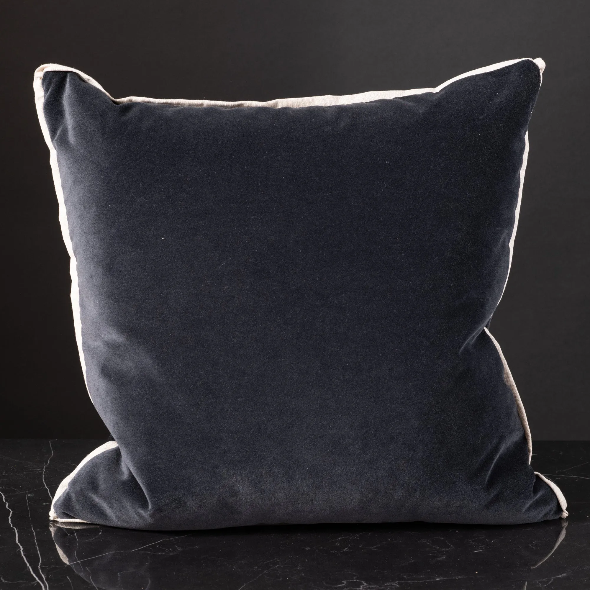 Banks Pillow