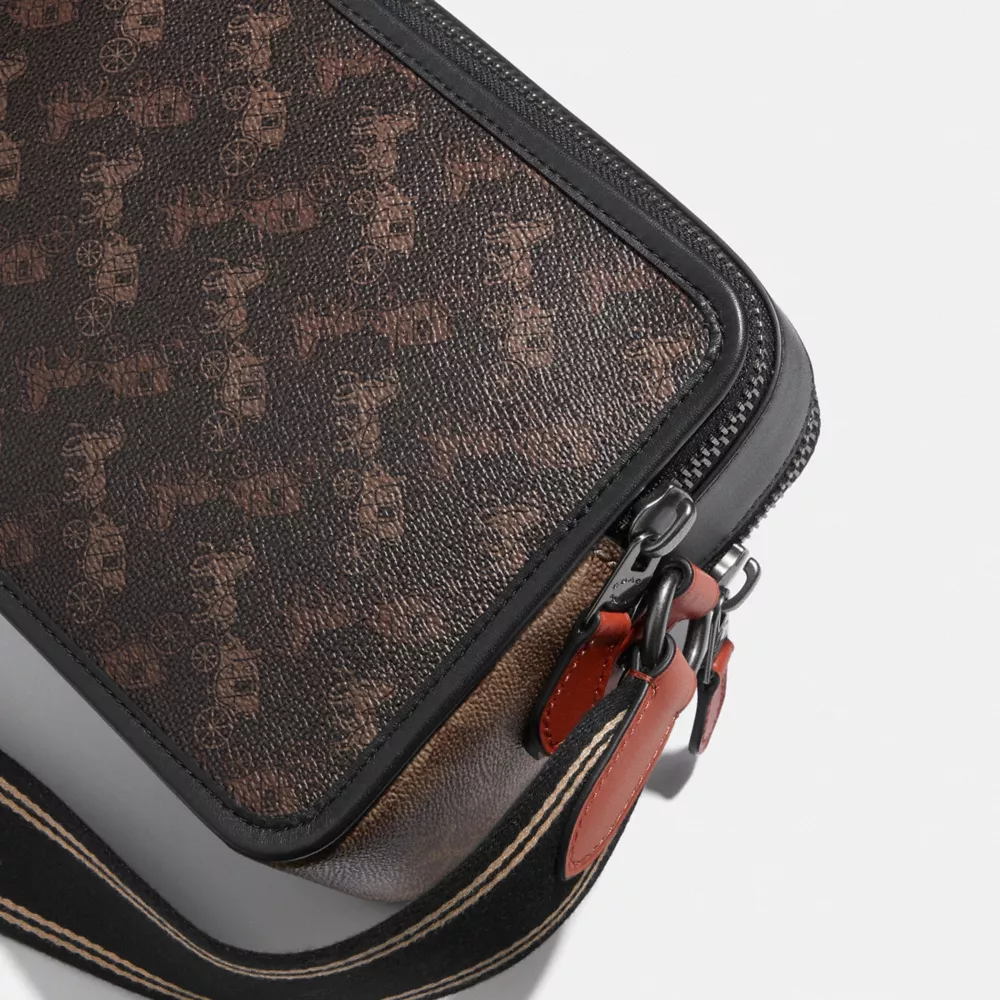 CHARTER CROSSBODY 24 WITH SIGNATURE HORSE AND CARRIAGE PRINT