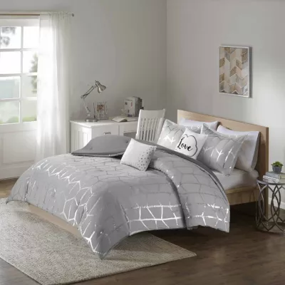 Intelligent Design Khloe Metallic Printed Comforter Set with decorative pillows