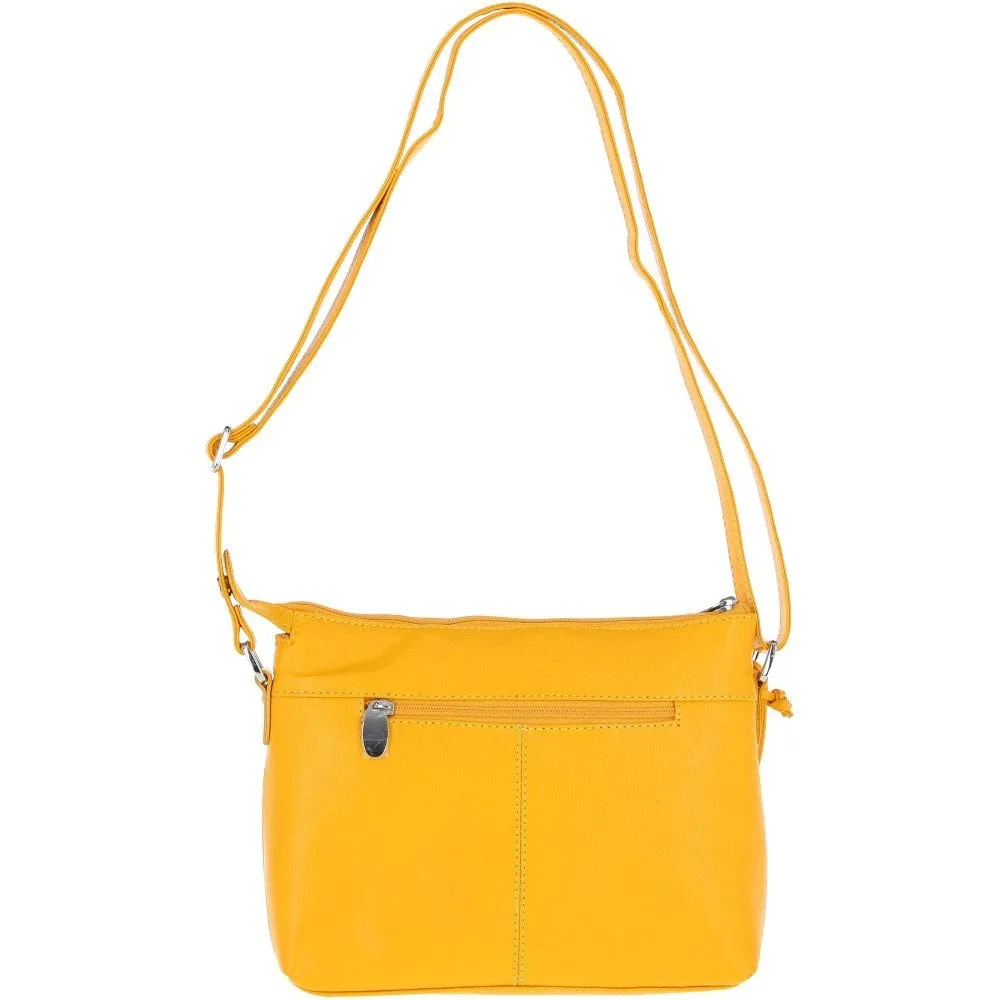 Medium Leather Shoulder Bag: 6052680