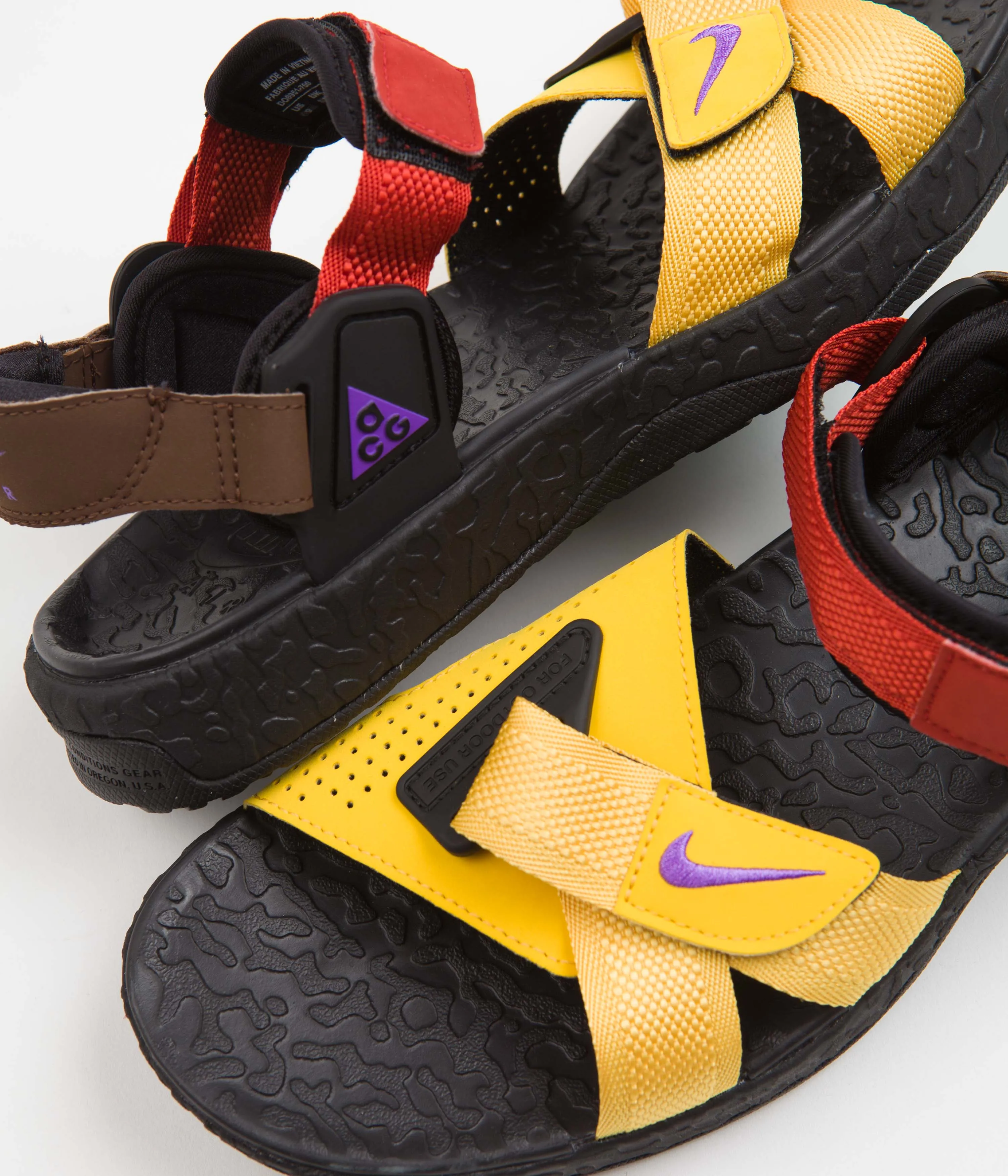 Nike ACG Air Deschutz+ Sandals - Solar Flare / Action Grape - Cinnabar