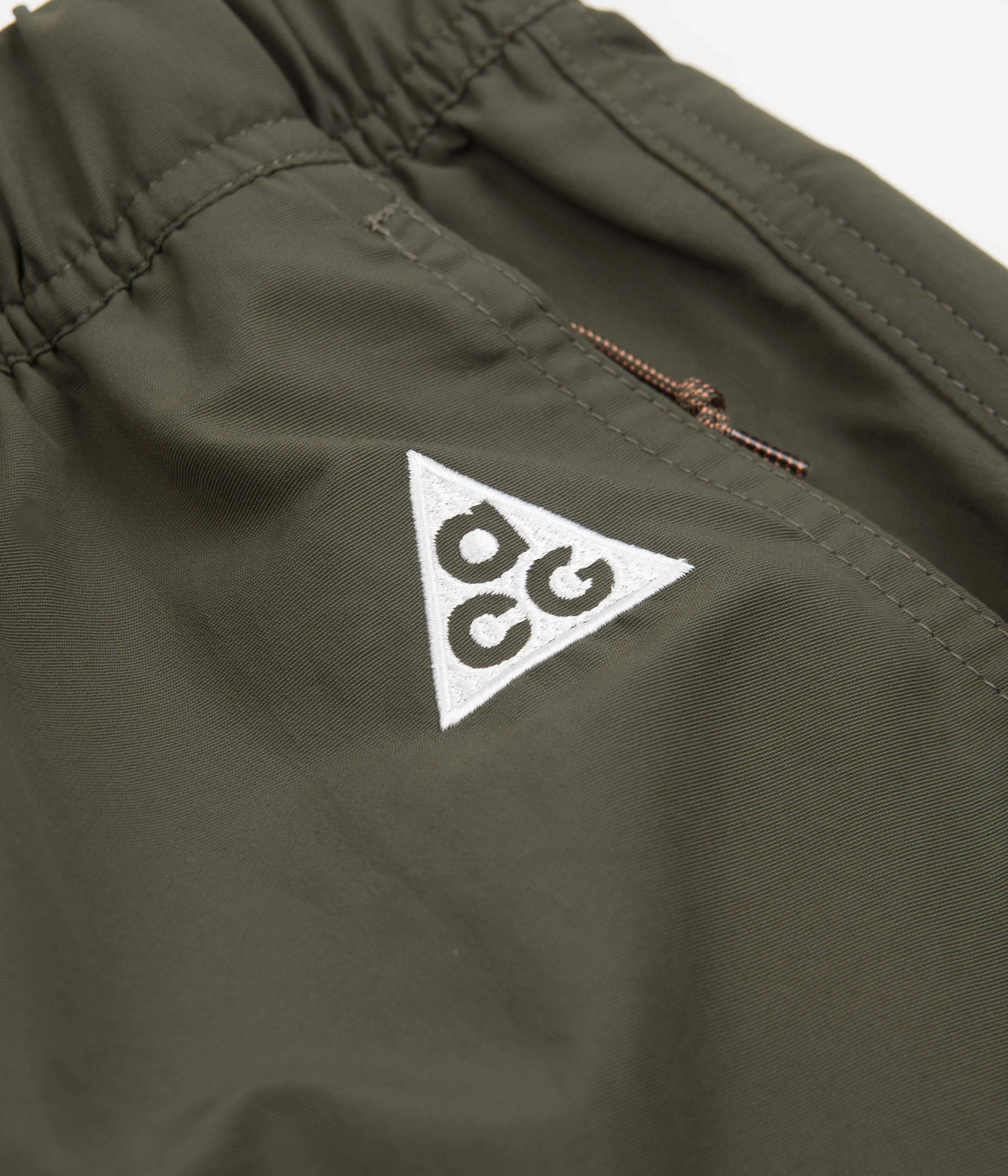 Nike ACG Snowgrass Cargo Shorts - Cargo Khaki / Black / Summit White