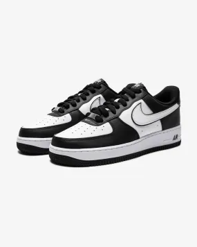 NIKE AIR FORCE 1 '07 - BLACK/ WHITE