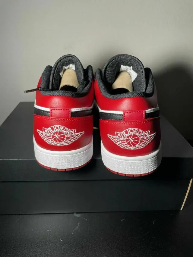 Nike Air Jordan 1 Low Bred Toe 4-14 White Black Universi...