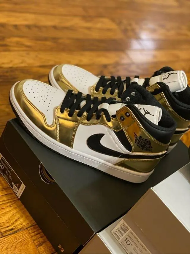 Nike Air Jordan 1 Mid SE Metallic Gold/Black-White