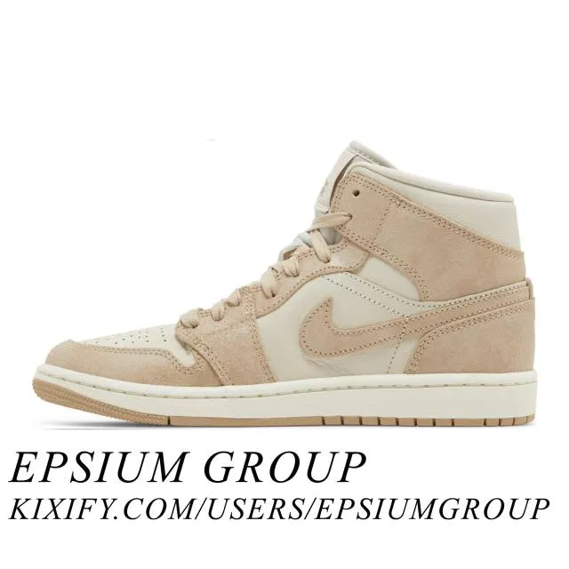 Nike Women's Air Jordan 1 Mid SE (Legend Light Brown/ Le...