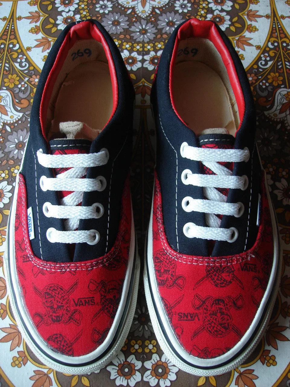 vans style #95  US4, US5